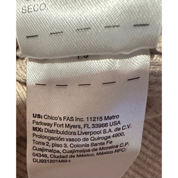 White House Black Market Ribbed Pleated Sleeve Button Neck Top‎ Beige Women's S - Picture 8 of 8